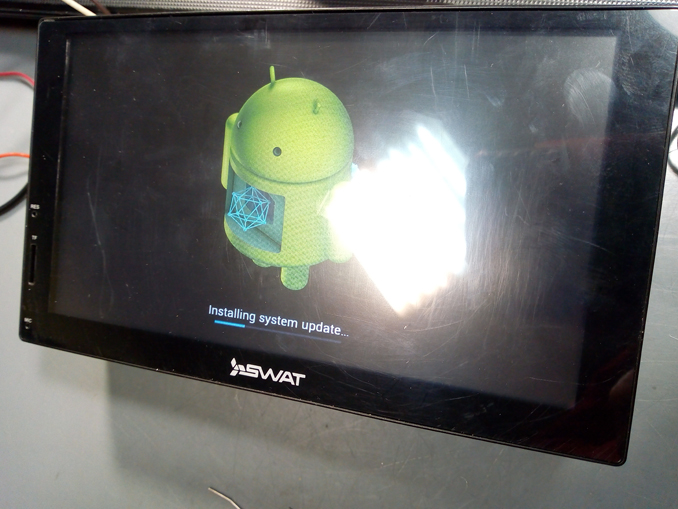 Ремонт автомагнитолы Swat AHR-4182. Зависает и перезагружается Android 6.0