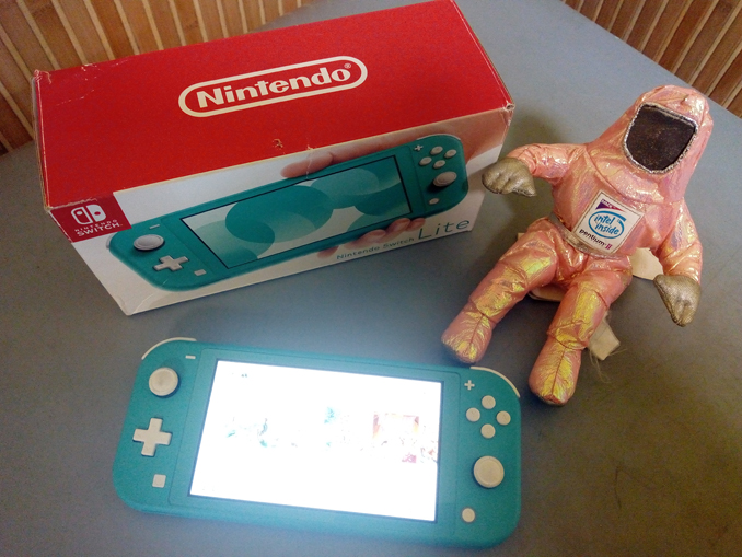 Ремонт игровой приставки Nintendo Switch HDH-001. Не включается