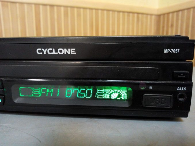 Ремонт автомагнитолы Cyclone MP-7057. Нет звука USB, BlueTooth, FM