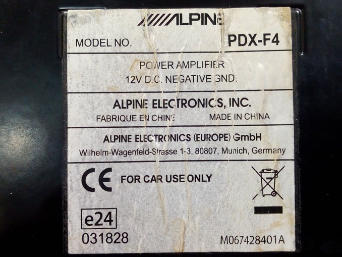 Искажение звука Alpine PDX-F4. Ремонт автомобильного усилителя
