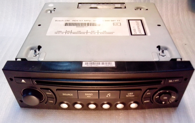 Обслуживание автомагнитолы Bosch CM RD4 N1 MP3-03