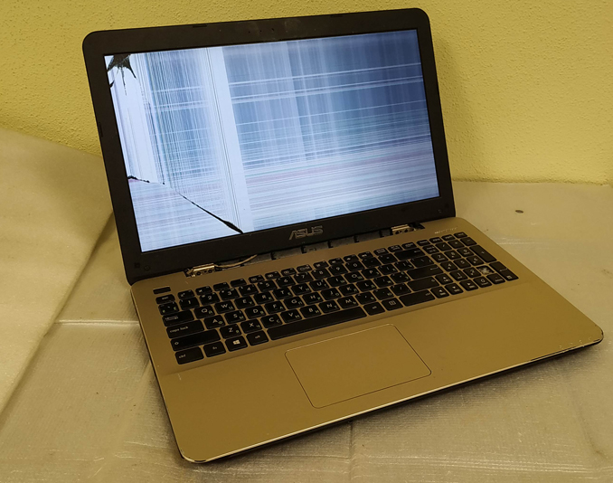 Замена разбитой матрицы ноутбука Asus X555LA-XO1105D
