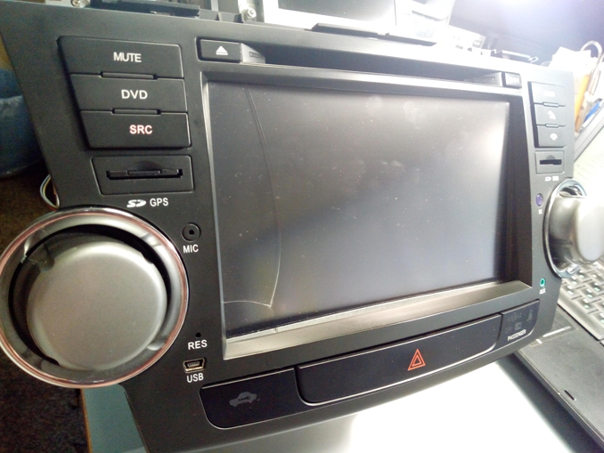 Замена экрана и тачскрина MyDean 7144. Ремонт автомагнитолы Toyota Highlander 2010