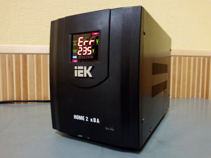 Ремонт стабилизатора напряжения IEK Home 2 кВА. Ошибка при включении