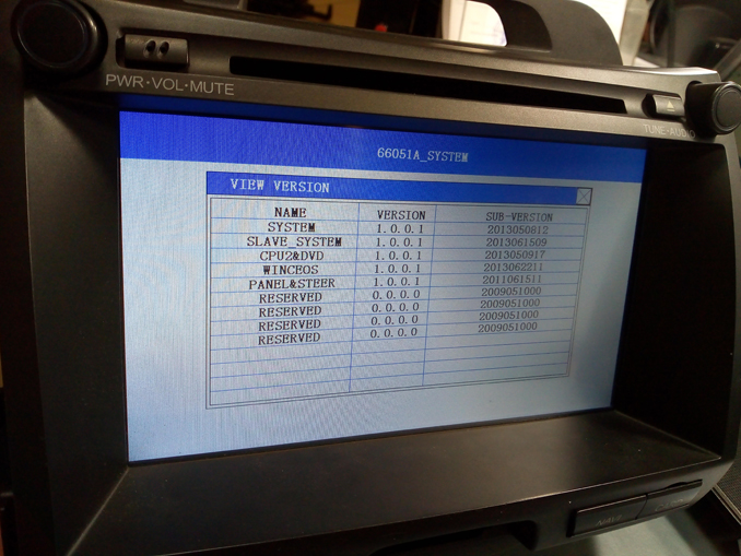 Ремонт штатного головного устройства KIA Sportage 2013. Белый экран автомагнитолы PMS F75051