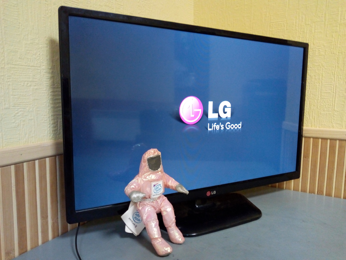 Ремонт телевизора. LG 28LB450U не включается, черный экран