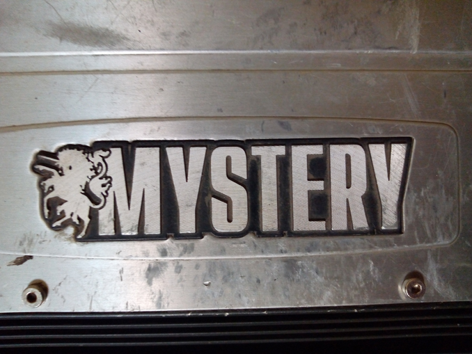 Ремонт автоусилителя Mystery MR4.75. Сам выключается