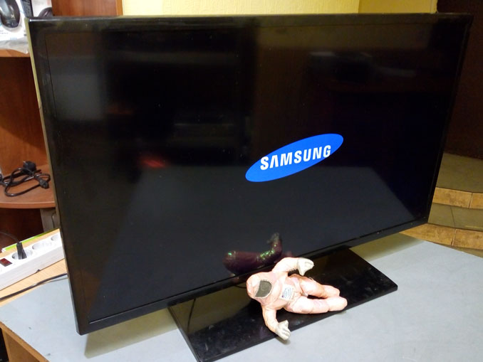 Телевизор не показывает. Ремонт Samsung UE32F5000AK