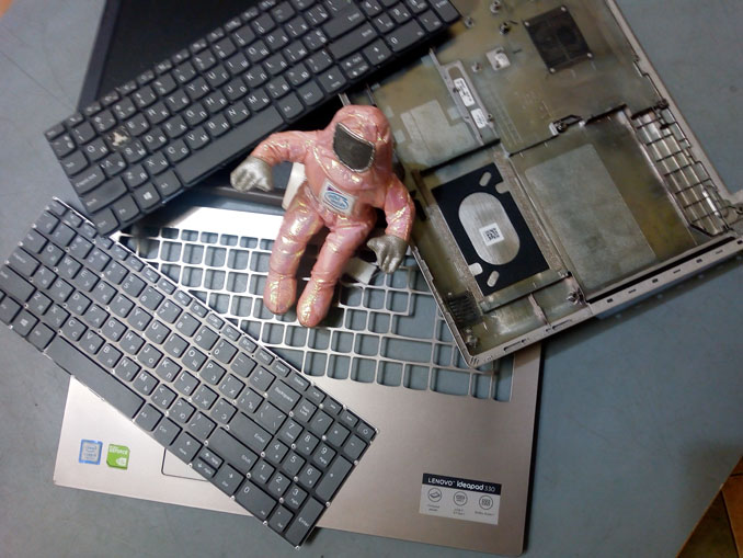 Замена клавиатуры ноутбука Lenovo IdeaPad 330-15IKB