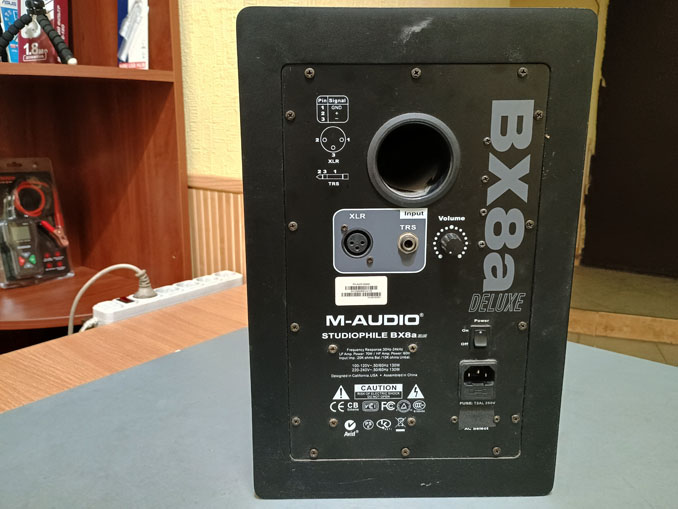 Ремонт M-Audio Studiophile BX8a Deluxe. Не включается