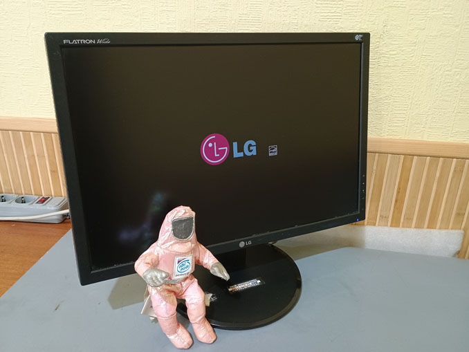 Ремонт LG Flatron L204WT-BT. Монитор не включается